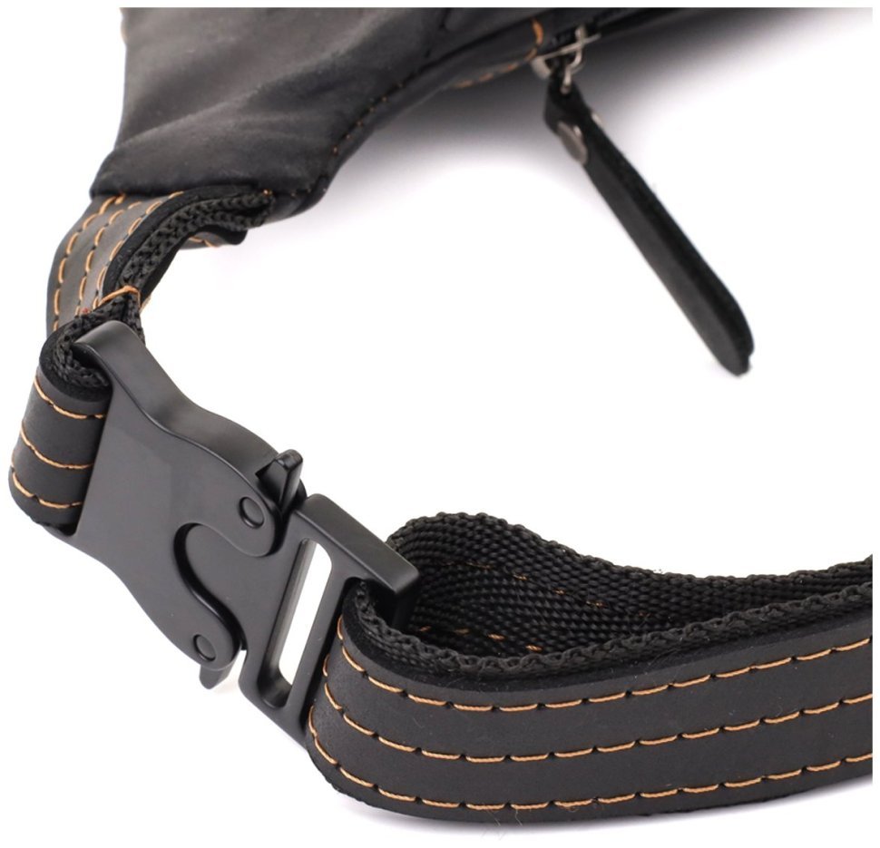 Качественная мужская сумка через плечо из винтажной кожи черного цвета Shvigel 95088 modnotak фото №5