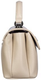 Каркасна жіноча сумка зі шкіри флотар із клапаном на поворотному замку Desisan 107688 бежевого кольору
