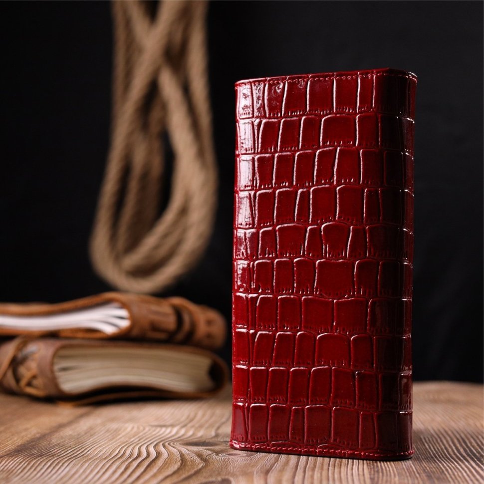 Лаковий жіночий гаманець червоного кольору з натуральної шкіри з тисненням під крокодила KARYA (2421175)