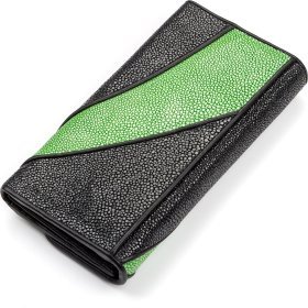 Черно-зеленый кошелек из натуральной кожи морского ската STINGRAY LEATHER (024-18116)