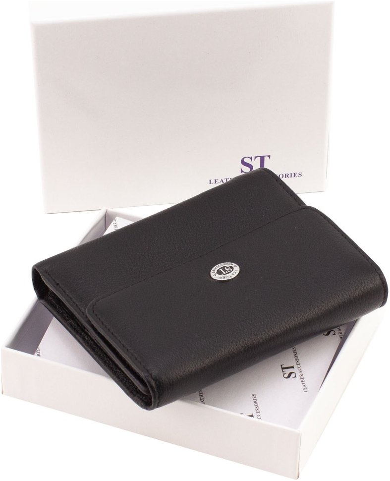 Жіночий гаманець із фактурної шкіри чорного кольору з фіксацією на магніт ST Leather 1767289