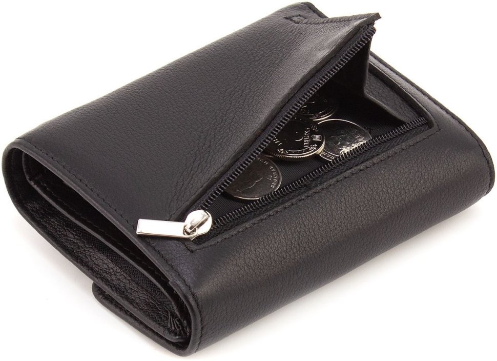 Женский кошелек из фактурной кожи черного цвета с фиксацией на магнит ST Leather 1767289