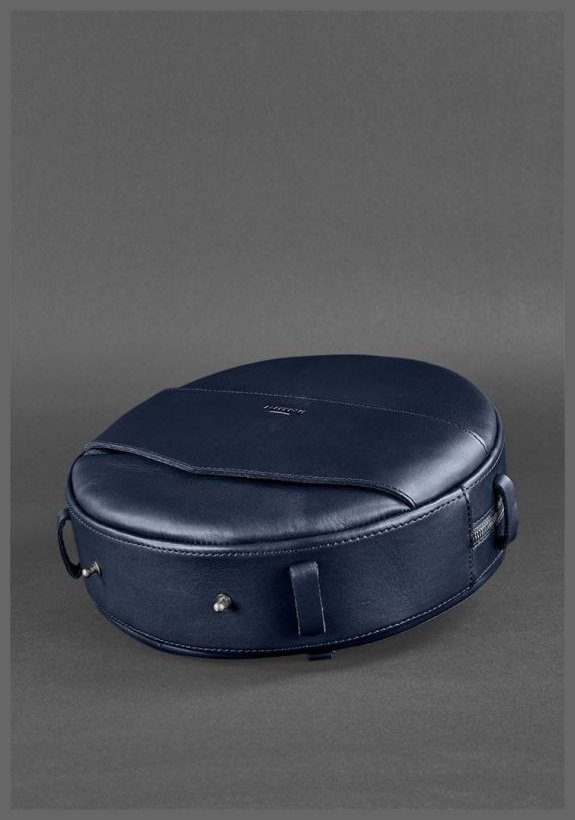Темно-синяя круглая сумка-рюкзак ручной работы из натуральной кожи BlankNote Maxi (12738)
