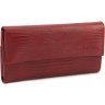 Гарний гаманець червоного кольору зі шкіри з тисненням під змію Tony Bellucci (10816) - 1