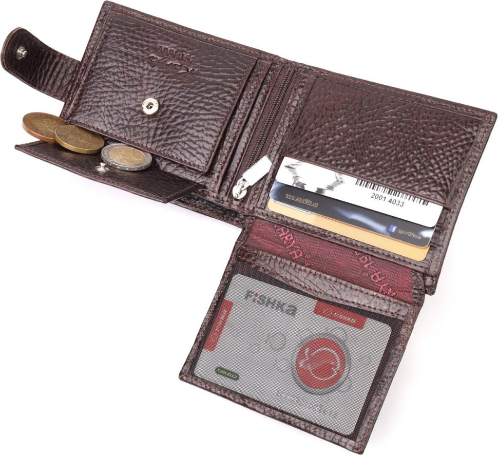 Чоловічий коричневий гаманець з натуральної шкіри з хлястиком KARYA (2421076)