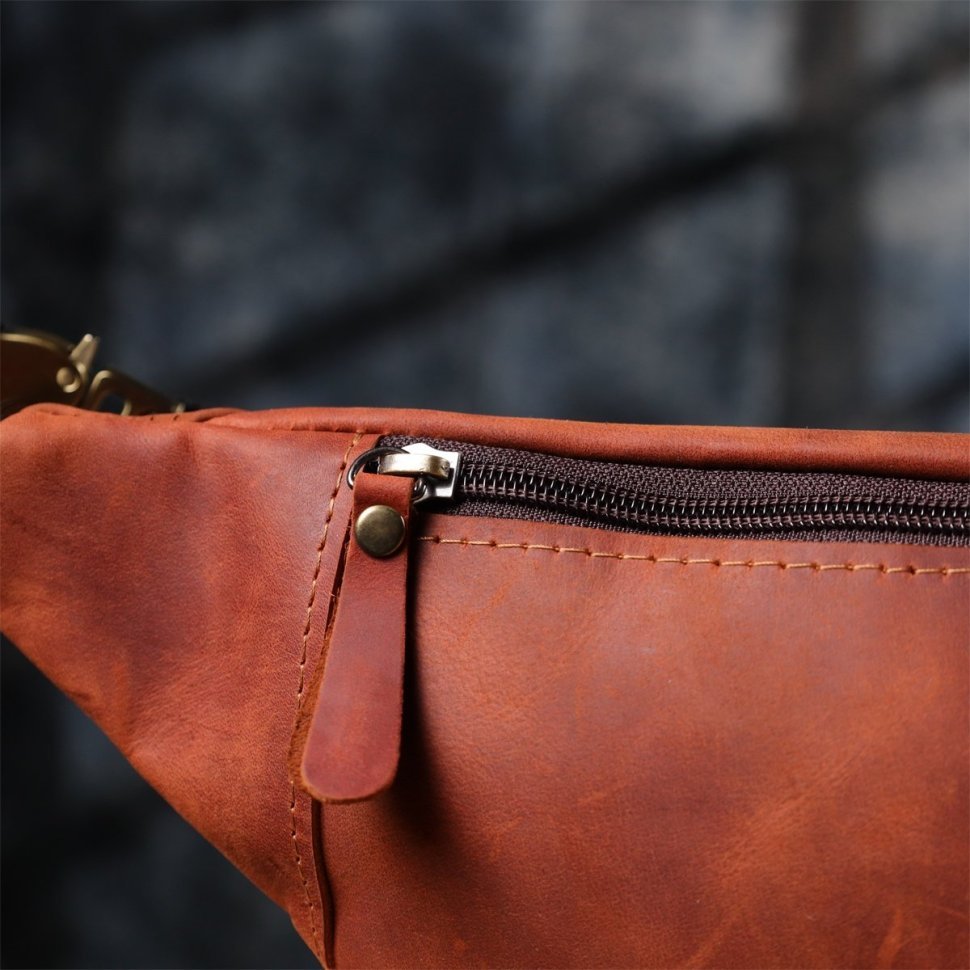 Вместительная мужская сумка-бананка из винтажной кожи рыжего цвета Shvigel 95090 modnotak фото №9