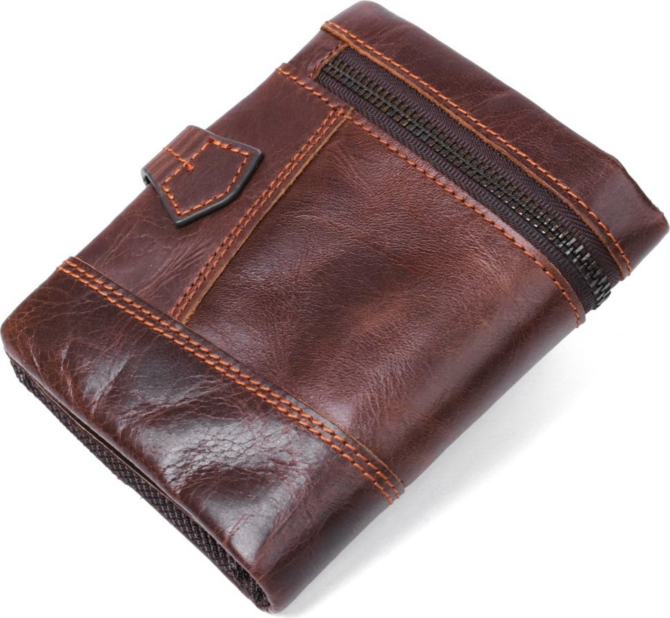 Мужской кошелек из коричневой кожи с хлястиком на кнопке Vintage (2414686)