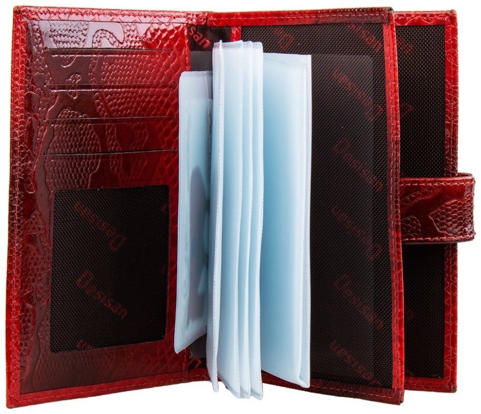 Красная женская обложка из натуральной кожи под змею для паспорта и автодокументов Desisan 81691 modnotak фото №4