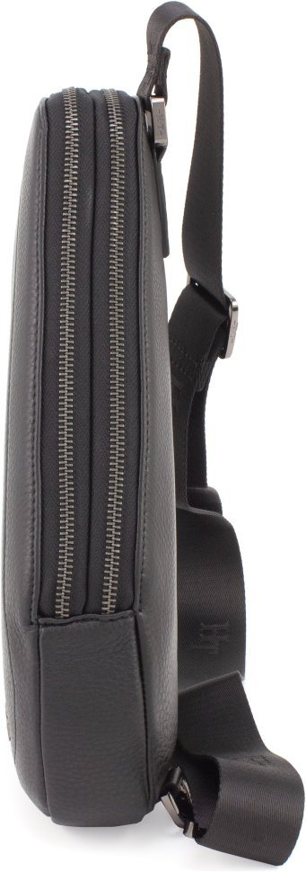Стильна чоловіча сумка-слінг із натуральної шкіри чорного кольору HT Leather (64291)