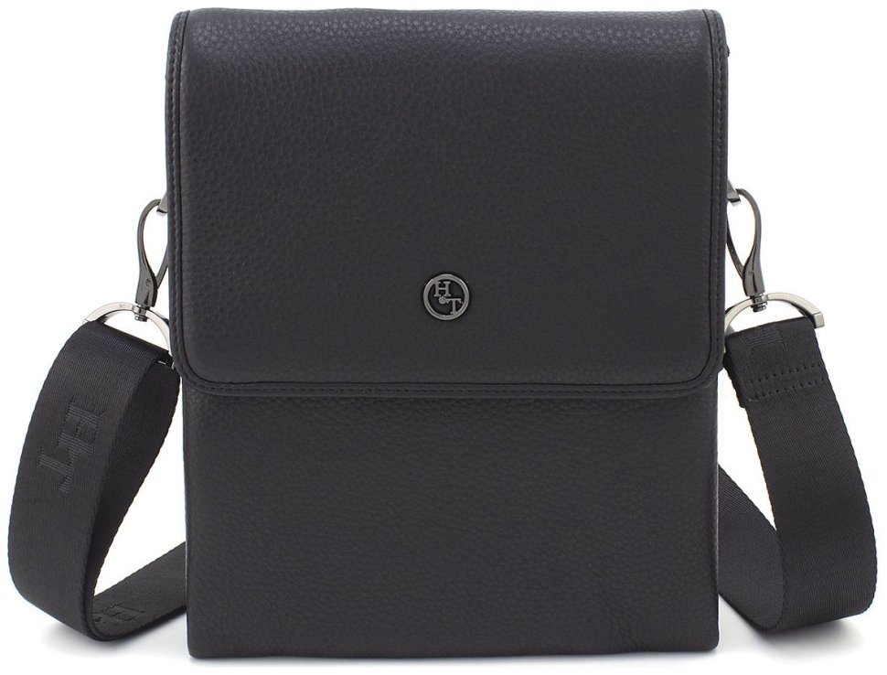 Классическая мужская наплечная сумка из фактурной кожи черного цвета H.T. Leather 69791