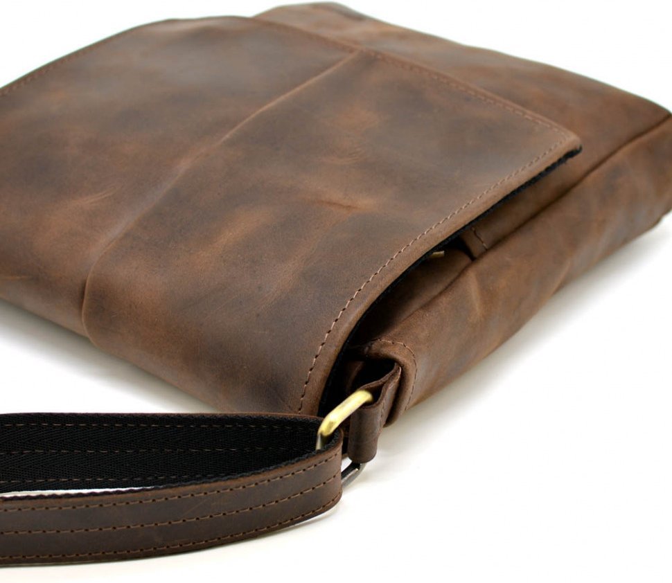 Мужская винтажная сумка формата A5 из натуральной кожи через плечо TARWA (19633)