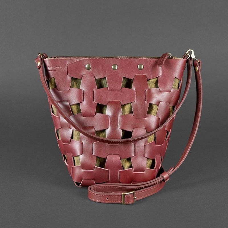 Плетені жіноча сумка бордового кольору з високоякісної шкіри BlankNote Пазл M (12766)