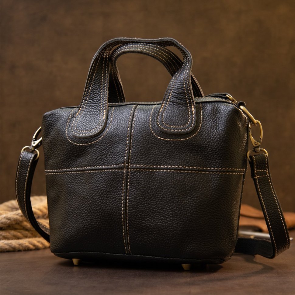 Черная женская сумка на молнии из натуральной флотар Vintage (20407)