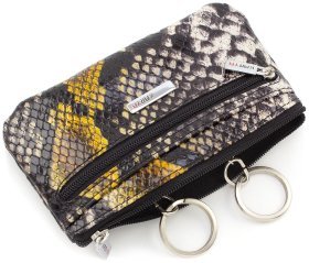 Красивая женская ключница из натуральной кожи под змею KARYA (435-064)