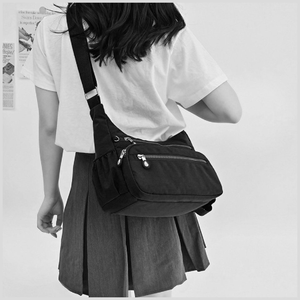 Черная женская плечевая сумка из текстиля Confident 77592