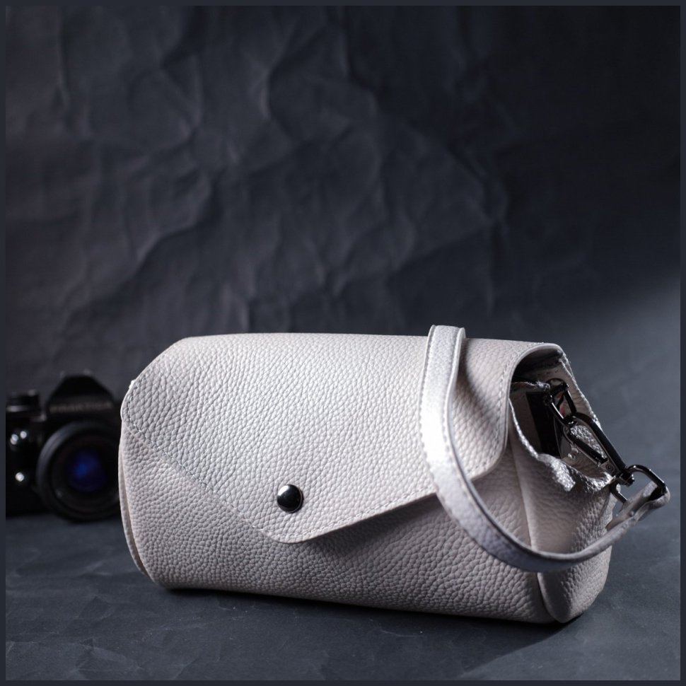 Шкіряна жіноча сумка-кроссбоді білого кольору з клапаном Vintage 2422255