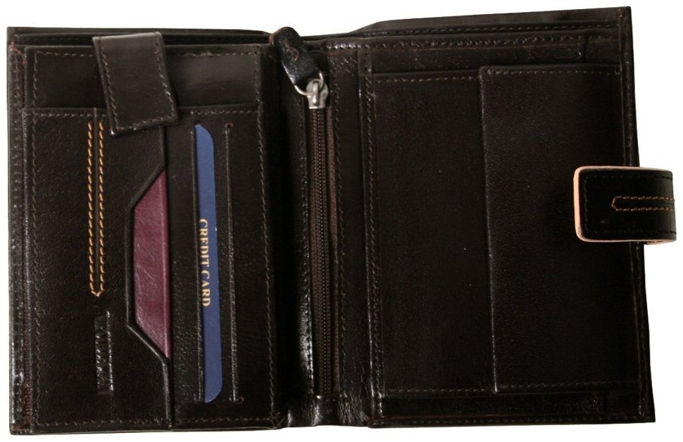 Мужское кожаное портмоне London в коричневом цвете на кнопке Vip Collection 102593 modnotak фото №3