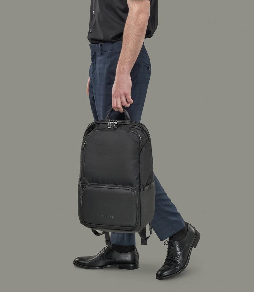 Текстильный рюкзак с анатомической спинкой и отделением для ноутбука до 15" черного цвета Tucano Terra Gravity AGS 103493 фото №2 Текстильный рюкзак с анатомической спинкой и отделением для ноутбука до 15" черного цвета Tucano Terra Gravity AGS 103493 modnotak фото №2