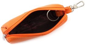 Кожаная ключница оранжевого цвета на молнии KARYA (436-031)
