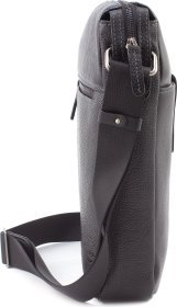 Стильная наплечная мужская сумка Флотар вертикального типа VATTO (11934)