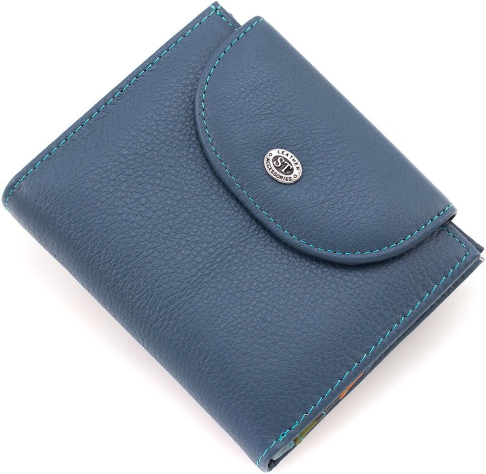 Женский кожаный кошелек синего цвета с хлястиком с автономной монетницей ST Leather 1767293