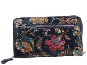 Жіночий шкіряний гаманець на блискавці з ремінцем на кисть Desisan 107493 синього кольору з візерунком квітів