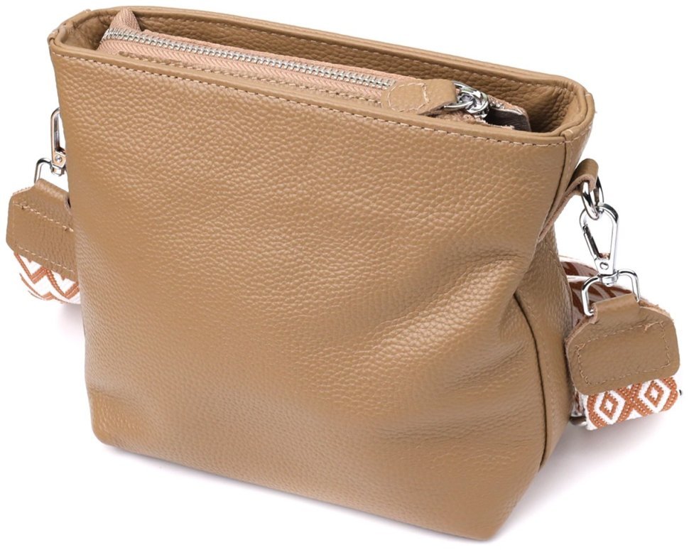 Повседневная женская сумка из натуральной кожи через плечо с текстильным ремешком Vintage 98193 бежевого цвета modnotak фото №2