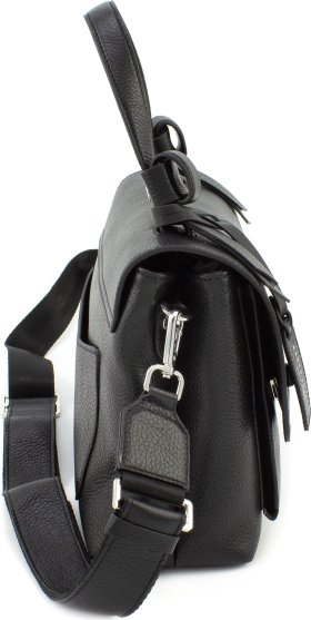 Кожаная классическая женская сумка черного цвета с клапаном на магнитах KARYA (21030) - 2