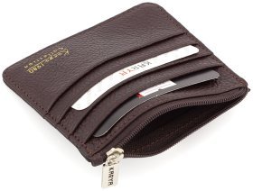 Кожаный картхолдер небольшого размера в коричневом цвете KARYA (15523)