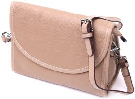 Маленька жіноча шкіряна сумка-кроссбоді бежевого кольору з клапаном Vintage 2422257