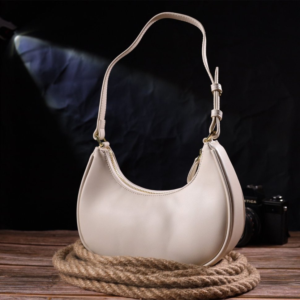 Кожаная женская сумка-хобо из натуральной кожи молочного цвета Vintage (2421287)