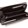 Солідний коричневий гаманець-клатч зі шкіри під крокодила - KARYA (17441) - 4
