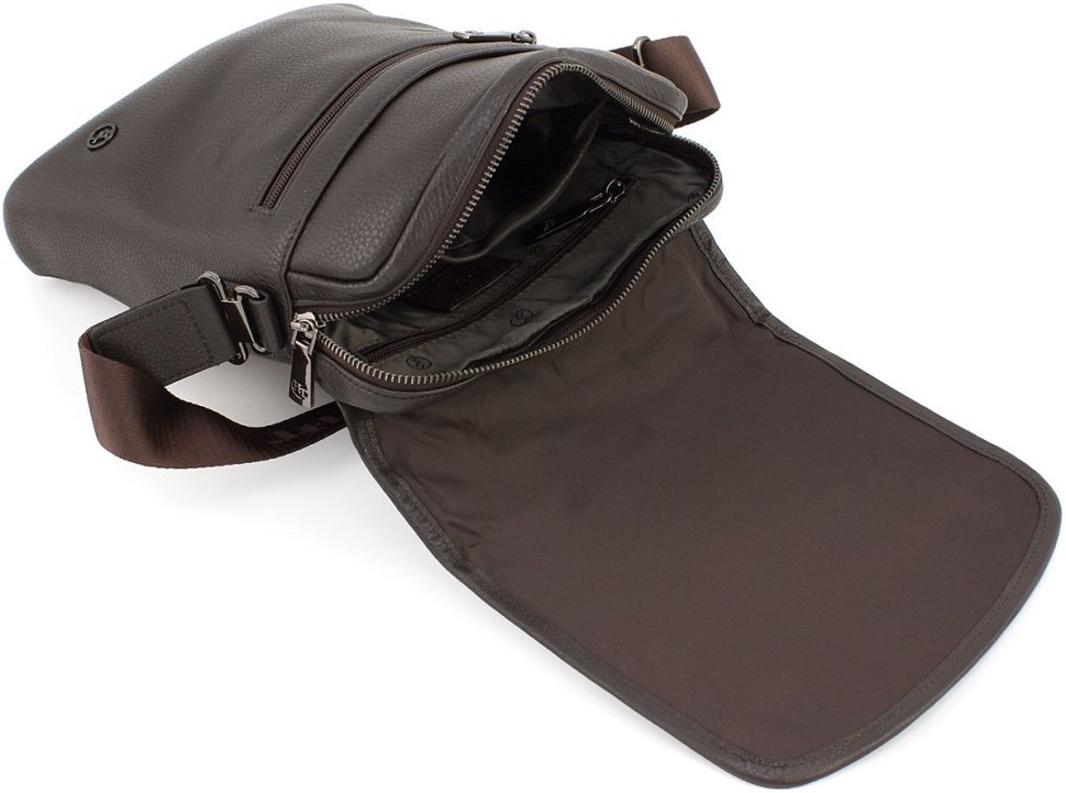 Мужская сумка через плечо из натуральной коричневой кожи с клапаном на магнитах H.T. Leather (64295)