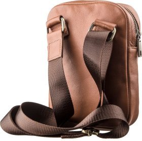 Чоловіча шкіряна сумка рудого кольору з ремінцем на плече SHVIGEL (19104)