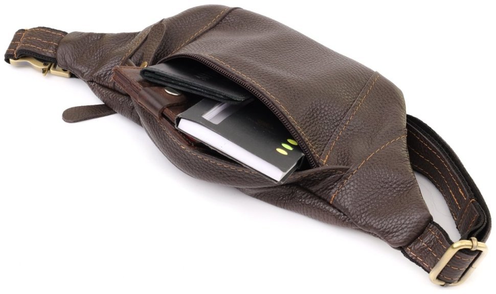 Мужская сумка-бананка из натуральной фактурной кожи коричневого цвета Shvigel 95096 modnotak фото №7