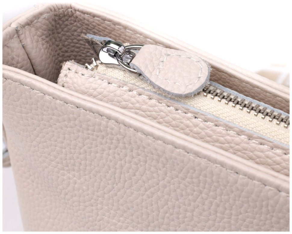 Повседневная женская сумка из фактурной кожи с текстильным плечевым ремешком Vintage 98196 белого цвета modnotak фото №5