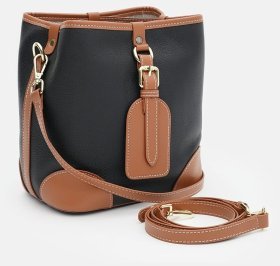 Небольшая вертикальная женская сумка на плечо из натуральной кожи черного цвета Keizer 71597