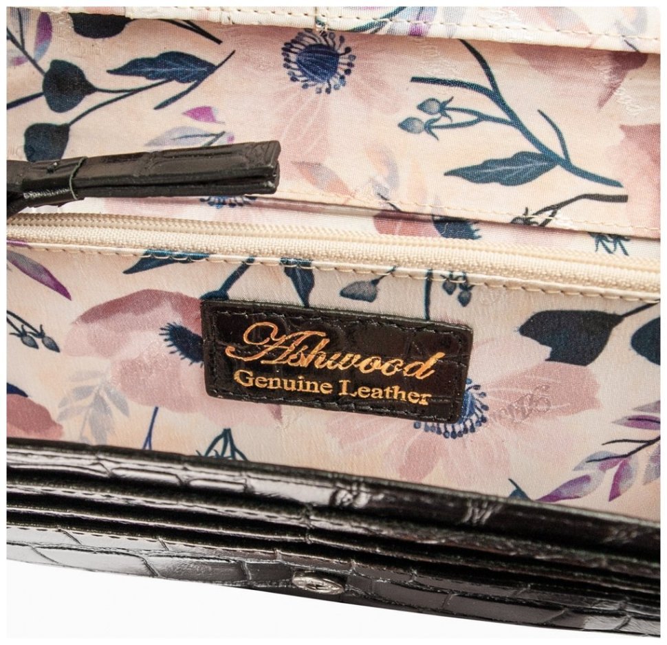 Класичний шкіряний жіночий гаманець з тисненням під рептилію на кнопці Ashwood C05 94197 modnotak фото №9