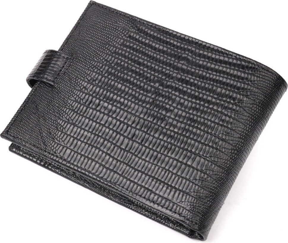 Черное мужское портмоне из натуральной кожи под рептилию с хлястиком на кнопке KARYA (2421083)