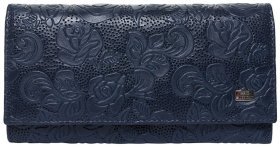 Великий жіночий гаманець синього кольору з натуральної шкіри із тисненням квітів Desisan 106797 на кнопці