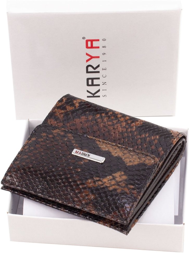 Коричневый женский кошелек из натуральной кожи под змею Karya 67497