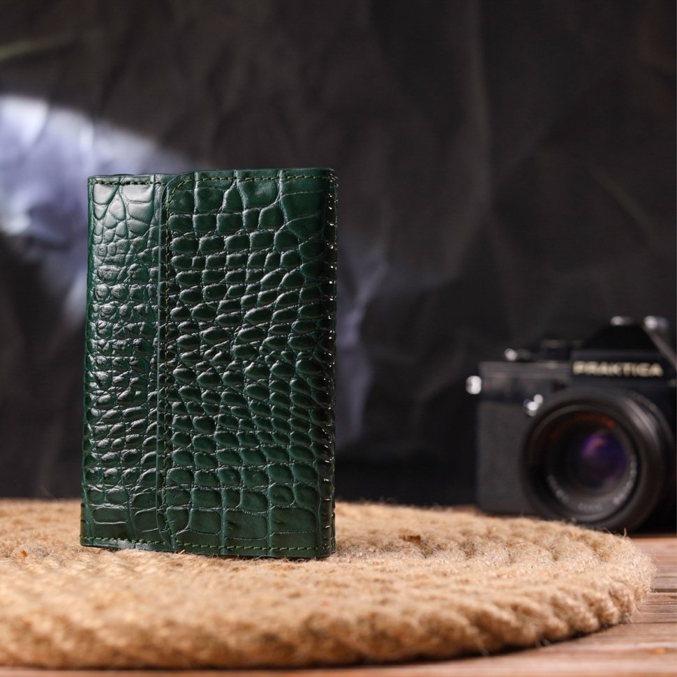 Зелений жіночий гаманець середнього розміру з натуральної шкіри з тисненням під рептилію CANPELLINI (2421588)