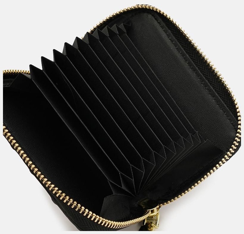 Женский кошелек-визитница из натуральной кожи с фактурой под кроко Borsa Leather 108897 черного цвета modnotak фото №4