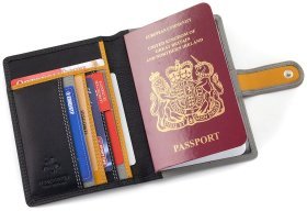 Кожаная обложка для паспорта в черно-сером цвете с фиксацией Visconti Sumba 70698