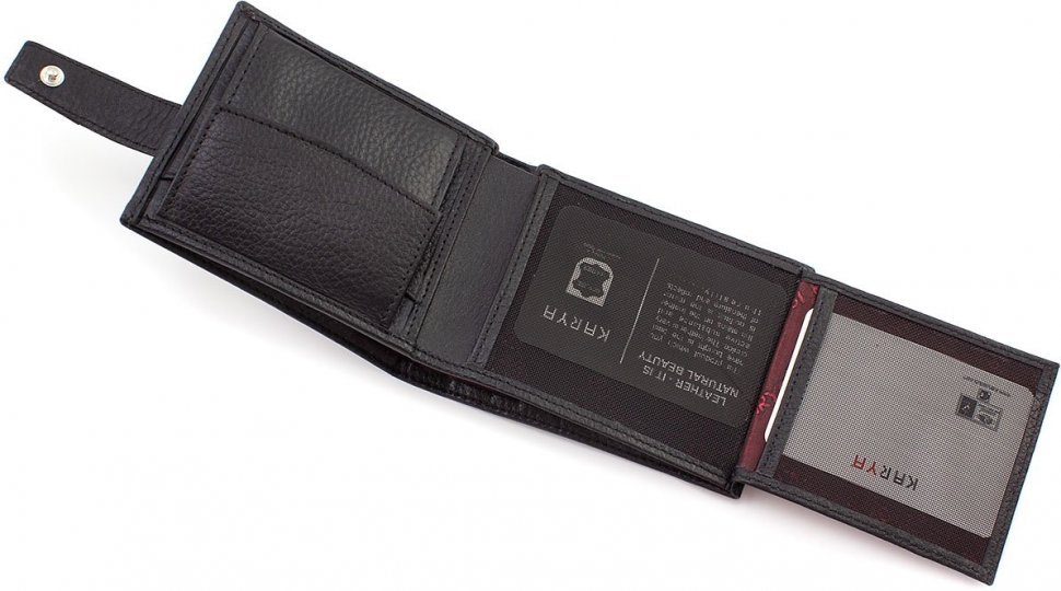 Кожаный мужской кошелек небольшого размера в черном цвете с хлястиком на кнопке KARYA (19996)