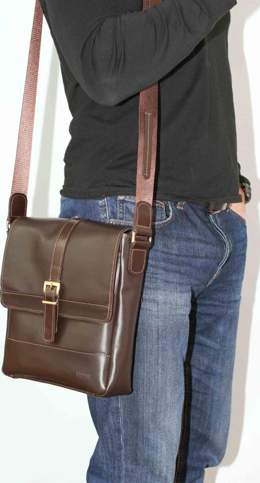 Мужская сумка коричневого цвета из гладкой кожи VATTO (11640)