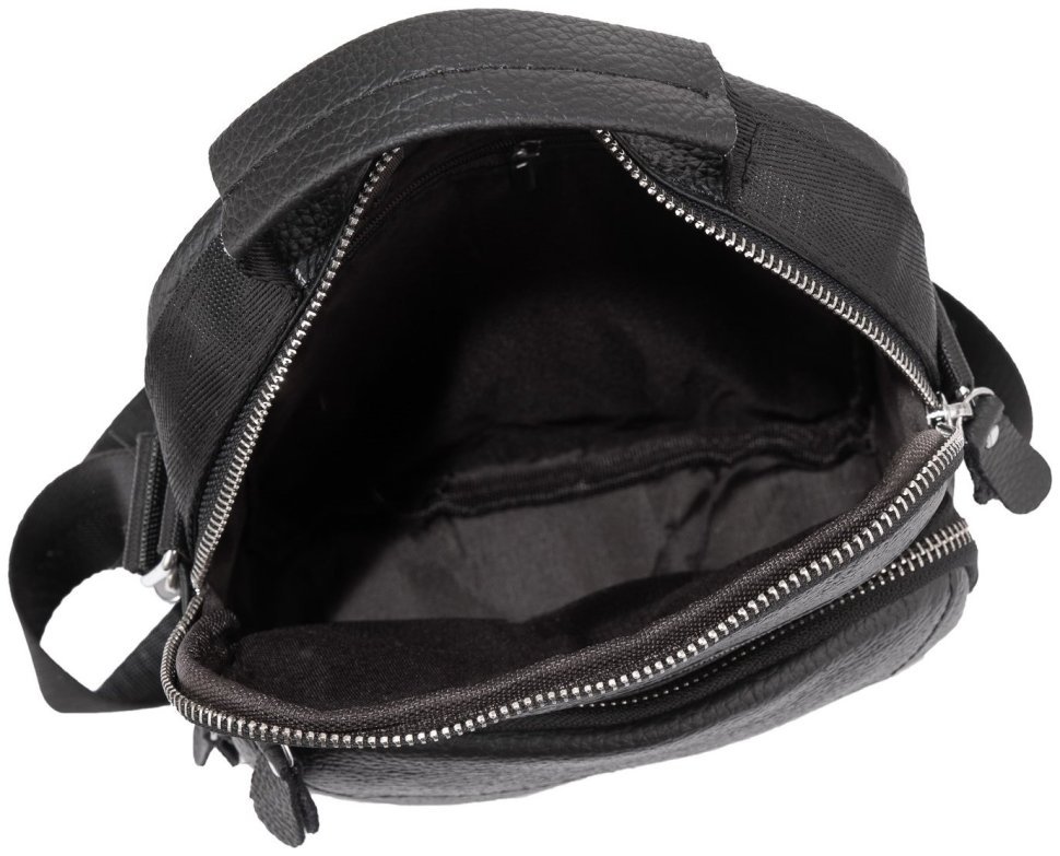 Небольшая кожаная мужская сумка-барсетка черного цвета с ручкой Tiding Bag 77498 modnotak фото №2