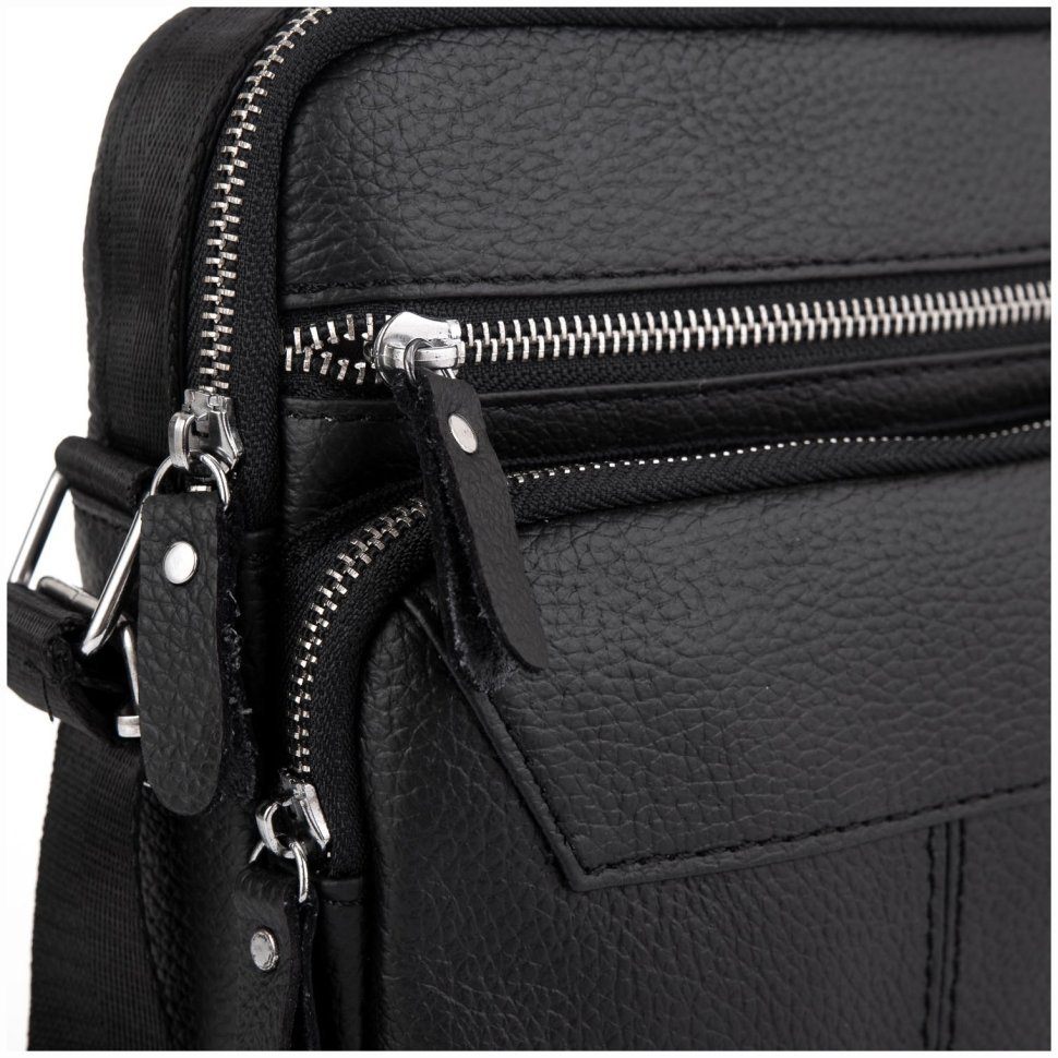 Небольшая кожаная мужская сумка-барсетка черного цвета с ручкой Tiding Bag 77498 modnotak фото №5