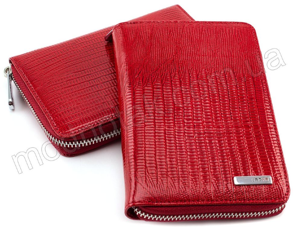 Шкіряний лаковий гаманець червоного кольору KARYA (1147-074)