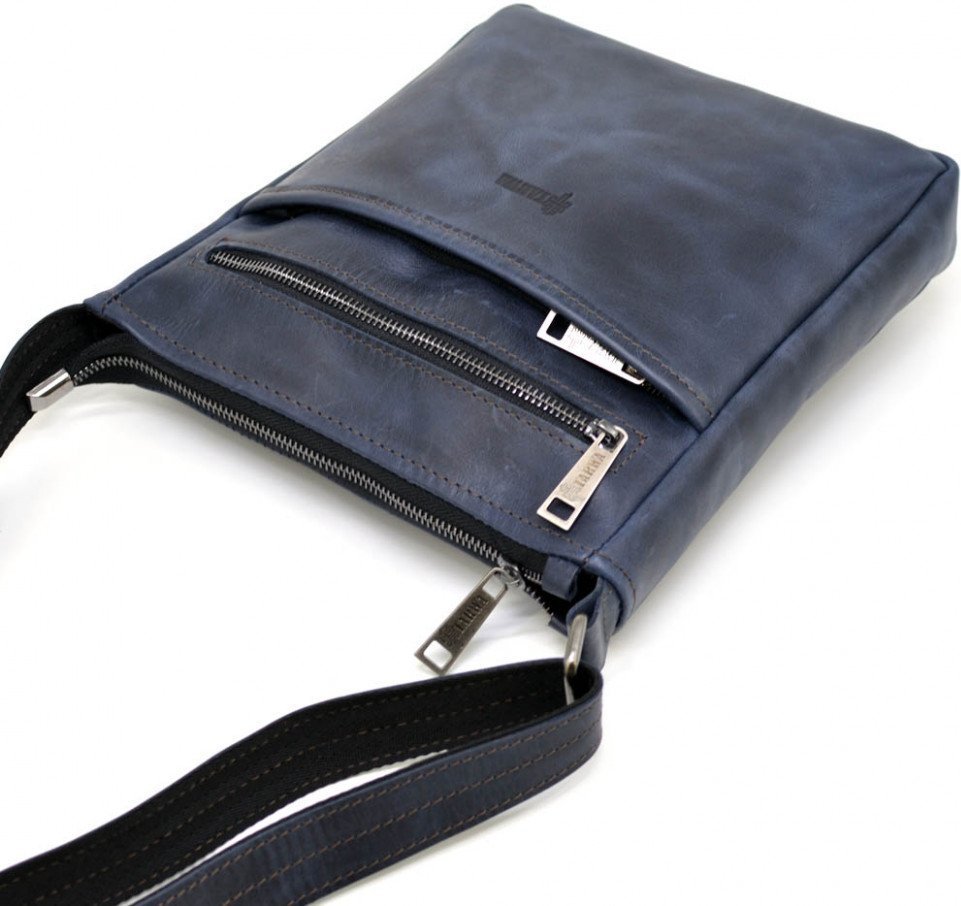 Чоловіча шкіряна сумка через плече синього кольору TARWA (19820)